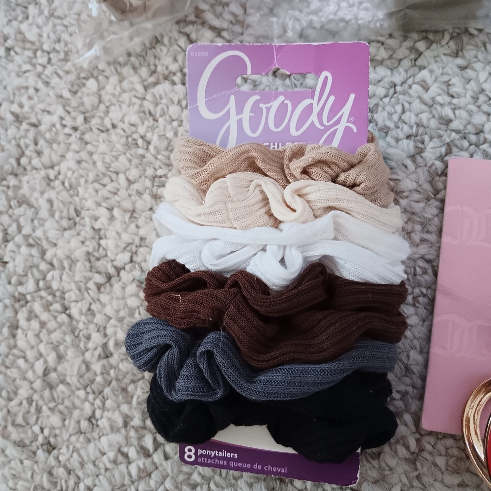 Hair Accessory Bundle - Picture 6 of 11